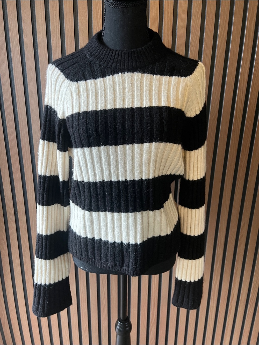 H&M Black & White Ribbed Crewneck Sweater